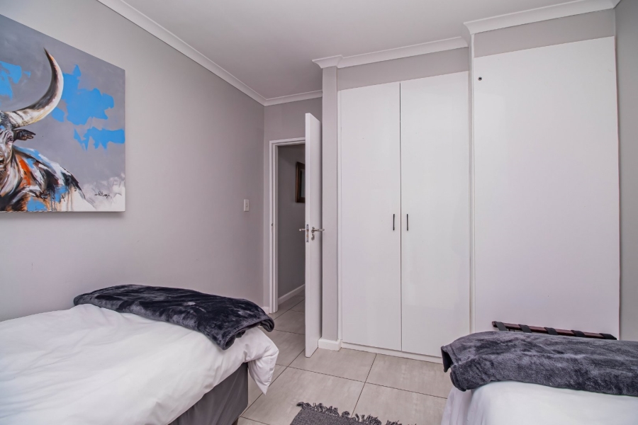 2 Bedroom Property for Sale in Goose Valley Western Cape